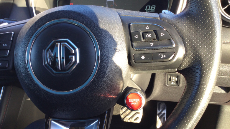 MG Hs 1.5 T-GDI Exclusive 5dr DCT Petrol Hatchback